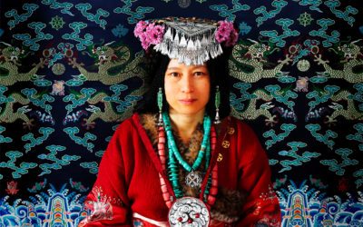 Nam-Khas, het volk van de Wolken-Vrouwen